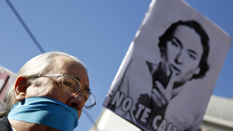 Un hombre protesta contra la ley mordaza en Madrid. REUTERS