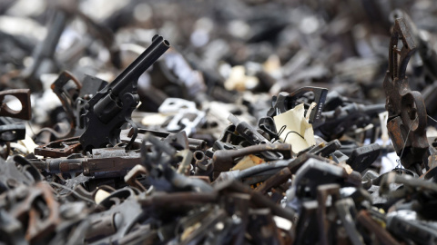 Imagen de archivo de armas agrupadas. AFP