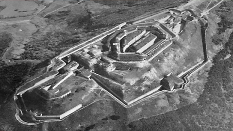 Vista aérea de la época del Fuerte de San Cristóbal, en  Navarra