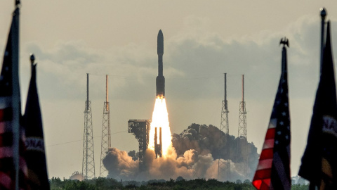 La misión Mars 2020 Perseverance despega en un cohete United Launch Alliance Atlas V. EFE / EPA / CRISTOBAL HERRERA-ULASHKEVICH