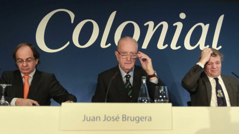 osé Bruguera, presidente de Colonial, con Pere Viñolas, consejero delegado, y el consejero Francisco Palà. EFE