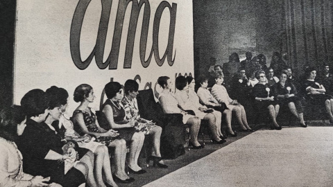 Final del concurso de amas de casa, organizado por la revista Ama, en 1968. Imagen publicada en el número extraordinario de Navidad