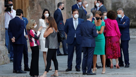 La vicepresidenta económica, Nadia Calviño y los presidentes de Baleares, Francina Armengol, Extremadura, Guillermo Fernández Vara, País VAsco, Íñigo Urkullu, Navarra, María Chivite y Canarias,Ángel Vícor Torres, entre otros, conversan a su llega