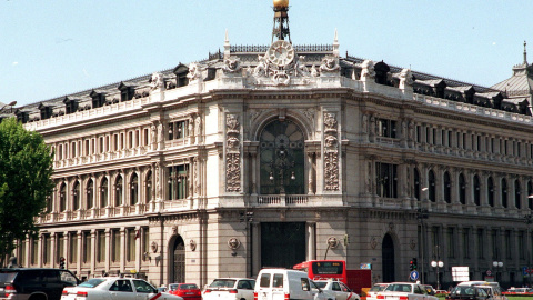 Fachada de la sede central del Banco de España, en la madrileña plaza de Cibeles. EFE