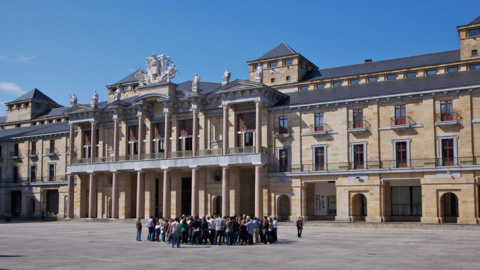 Actualmente es el edificio es la Ciudad de la Cultura como resultado de un proyecto de transformación que el Gobierno del Principado de Asturias acometió en 2001.- CIUDAD DE LA CULTURA