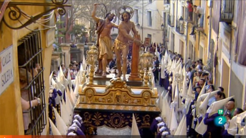 Procesión de Semana Santa desde Cuenca. Retransmisión de la procesión de Paz y Caridad de Cuenca