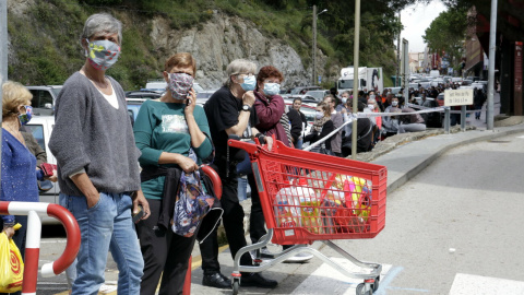 Cues a la part francesa del Pertús arran de l'inici del desconfinament a França, l'11 de maig del 2020 (horitzontal). Marina López | ACN