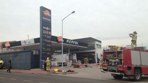 Incendio en la gasolinera de Sant Sadurní d'Anoia (Barcelona). Twitter del Ayuntamiento