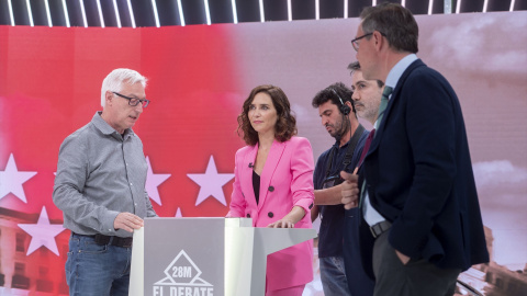  La presidenta de la Comunidad de Madrid Isabel Díaz Ayuso antes de un debate con los cinco candidatos a la Asamblea de Madrid de cara a las elecciones autonómicas y municipales del 28 de mayo de 2023.- ALBERTO ORTEGA / Europa Press