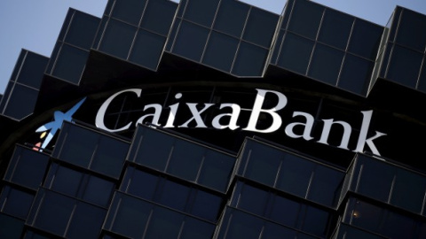 CaixaBank recortará algo más de 2.000 empleos en un ERE con el que va a reorientar su modelo de negocio | Reuters