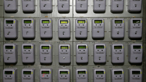 Contadores de la luz inteligentes /REUTERS