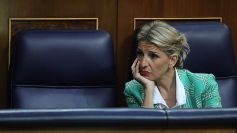  La vicepresidenta segunda y ministra de Trabajo y Economía Social, Yolanda Díaz, durante una sesión plenaria en el Congreso de los Diputados, a 20 de abril de 2023, en Madrid (España). Jesús Hellín / Europa Press