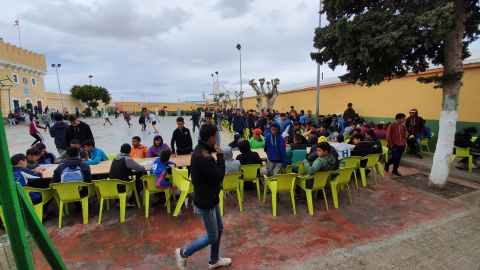 Menores en el patio de la Purísima. - Cedida.