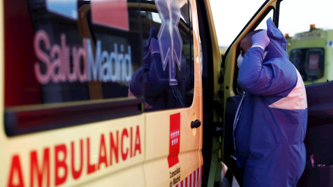 26/03/2020.- Los servicios de urgencias en el hospital Infanta Leonor, en Madrid, cuando se cumple el duodécimo día del estado de alarma decretado por el Gobierno por la pandemia del coronavirus. / EFE - MARISCAL