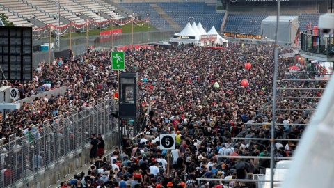 Imagen del festival Rock am Ring antes del desalojo. | RONALD WITTEK (EFE | EPA)