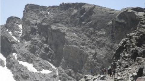 Las cumbres de Sierra Nevada se quedan sin su hielo eterno