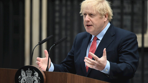 27/04/2020.-  El primer ministro británico, Boris Johnson, en su primera comparecencia tras superar la covid-19. / EFE - NEIL HALL