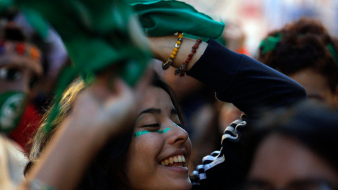 Activistas participan en una marcha convocada por el movimiento 'Ni una menos' contra la violencia de género en Buenos Aires. Emiliano Lasalvia / AFP