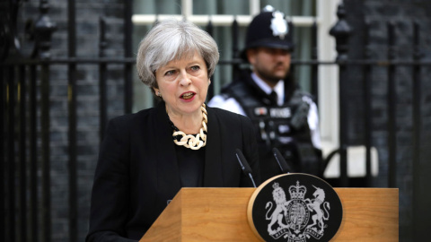 La primera ministra británica, Theresa May, en su comparecencia pública tras el doble atentado de Londres este sábado. REUTERS