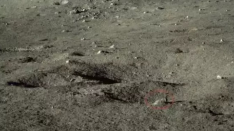 Rocas brillantes aparecen en la oscura superficie del lado oculto de la Luna - CLEP