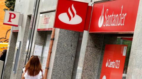 El banco Santander compra por un euro el banco Popular. REUTERS/Albert Gea