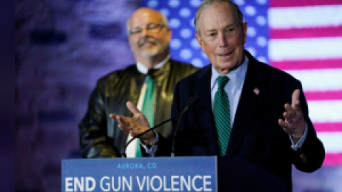 Michael Bloomberg centra su campaña hacia la Casa Blanca en la lucha contra las armas