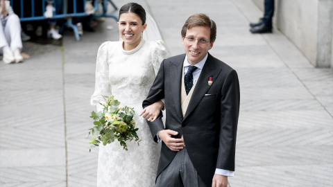  José Luis Martínez-Almeida y Teresa Urquijo salen de su boda en la parroquia San Francisco de Borja, a 6 de abril de 2024, en Madrid. A. Pérez Meca / Europa Press