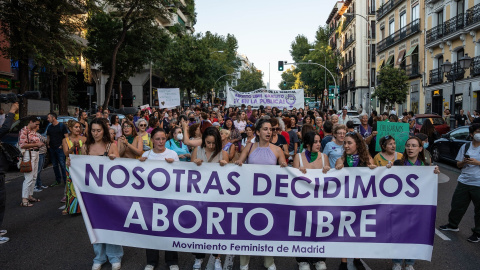 Decenas de personas marchan en la manifestación por el Día de Acción Global por la despenalización del aborto, a 28 de septiembre de 2023, en Madrid (España).- Matias Chiofalo / Europa Press