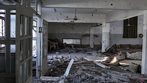 06. Interior de una mezquita bombardeada por fuerzas de la coalición. Foto por Ferran Barber.jpg