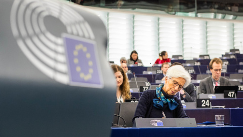 La presidenta del BCE, en el Pleno del Parlamento Europeo, en Estrasburgo, para presentar el informe anual de la entidad. E.P/DPA/Philipp von Ditfurth