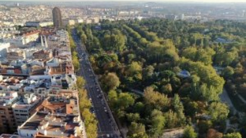 Los vecinos reúnen más de 35.000 firmas contra el macroaparcamiento de Retiro anunciado por Almeida