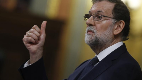 El presidente del Gobierno, Mariano Rajoy, durante su intervención en el debate de la moción de censura de Unidos Podemos contra él. EFE/Sergio Barrenechea