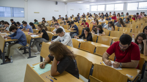 Educación trabajará en una alternativa pero descarta aplazar la Selectividad a septiembre: "Sería mucho esfuerzo para el alumnado"