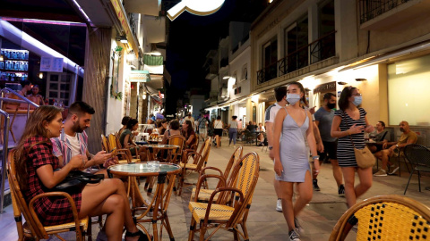 Una terraza en las calles de Sitges. - EFE