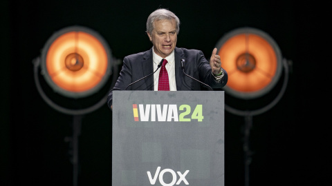  El líder del Partido Republicano de Chile, José Antonio Kast, interviene durante el acto ‘Viva 24’ de VOX, en el Palacio de Vistalegre, en Madrid. Imagen: A. Pérez Meca / Europa Press