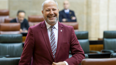 20/02/2020.- El consejero de Educación, Javier Imbroda comparece en el pleno del Parlamento andaluz en Sevilla este jueves para informar sobre proyecto de creación de los denominados Centros de Educación Infantil, Primaria y Secundaria Obligatoria (CEI