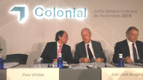 El presidente de Colonial, Juan José Bruguera, y el consejero delegado, Pere Viñolas, en la junta de accionistas 2019 de la compañía. E.P.