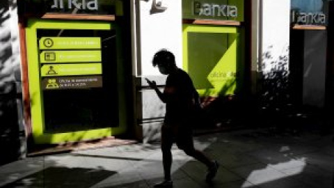 La fusión de CaixaBank y Bankia: una operación con más sombras que luces