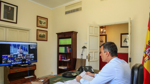 El presidente del Gobierno, Pedro Sánchez, durante la reunión extraordinaria del Consejo Europeo sobre Bielorrusia, convocada por su presidente, Charles Michel, y celebrada por videoconferencia. POOL MONCLOA