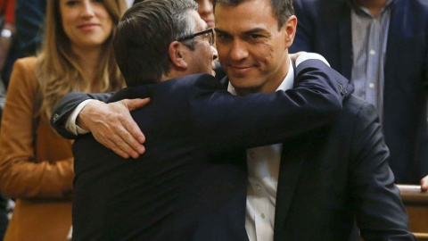 Pedro Sánchez y Patxi López. EFE