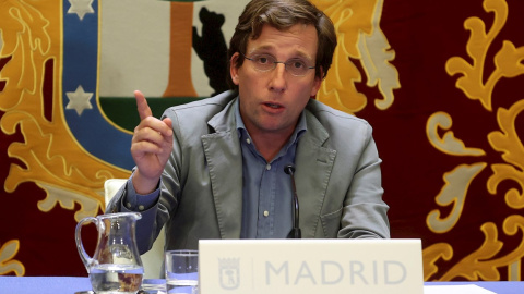 El alcalde de Madrid, José Luis Martínez-Almeida, durante la rueda de prensa que ha ofrecido este viernes tras la reunión de la Junta de Gobierno extraordinaria. /EFE