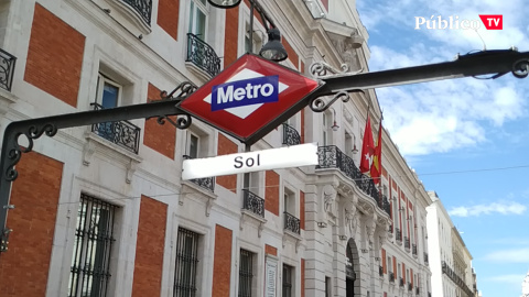 Desaparecen los coches de la emblemática puerta del Sol, de Madrid