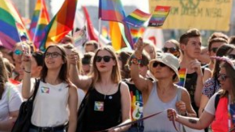 La Comisión Europea rechaza abiertamente las "zonas libres de ideología LGTBI" de Polonia