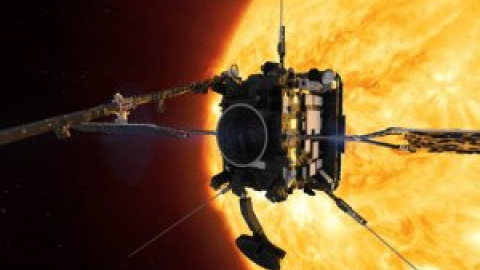 La nave Solar Orbiter observará los desconocidos polos del Sol