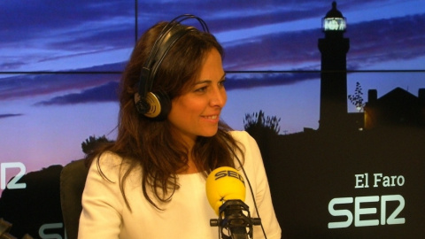 Mara Torres, periodista, escritora y presentadora de 'El Faro', reflexiona sobre la radio y la vida después de la pandemia del coronavirus. / CADENA SER