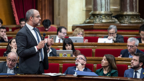 El conseller de Interior de la Generalitat, Miquel Buch, en el Parlament de Catalunya. / MARC BRUGAT (EP)