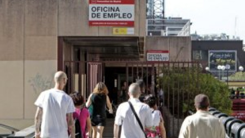 El paro baja en 7.800 personas, su mayor descenso en febrero desde 2017