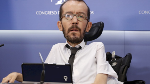 MADRID, 22/09/2020.- El portavoz de Unidas Podemos en el Congreso, Pablo Echenique, durante la rueda de prensa que ha ofrecido tras la Junta de Portavoces de la Cámara Baja. EFE/ J.J. Guillen