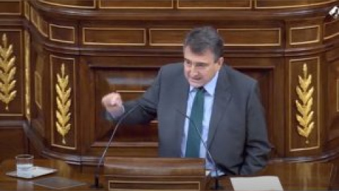 Otro brutal repaso de Aitor Esteban a Vox: "¡Qué carajo van a defender ustedes el sistema constitucional!"