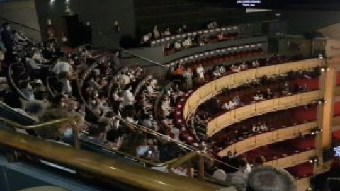 El Teatro Real suspende una función por las quejas de los espectadores por falta de distancia de seguridad